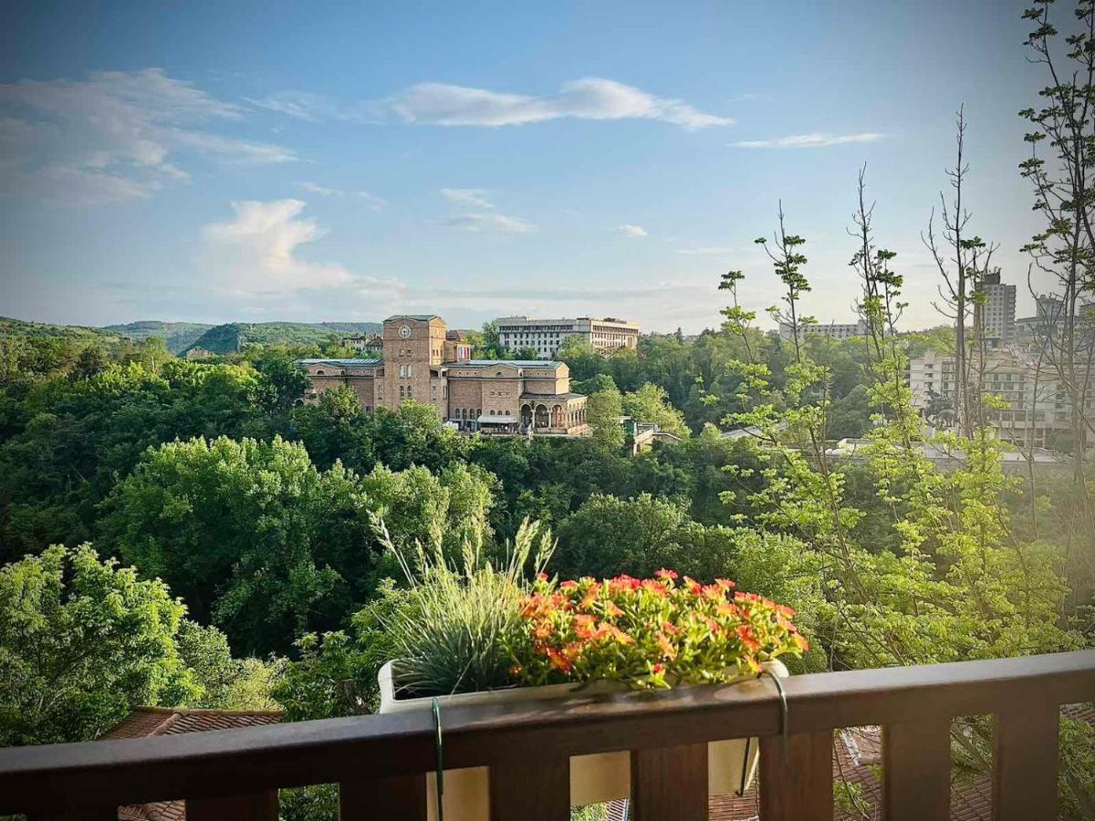 The Green Guest House Of Veliko Tarnovo-Amazing View, Top Location 외부 사진