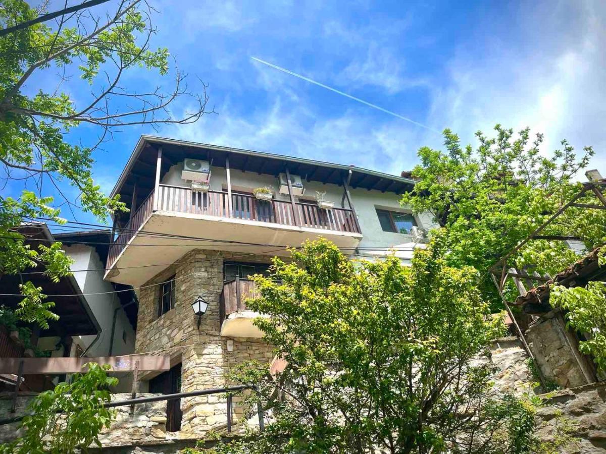 The Green Guest House Of Veliko Tarnovo-Amazing View, Top Location 외부 사진